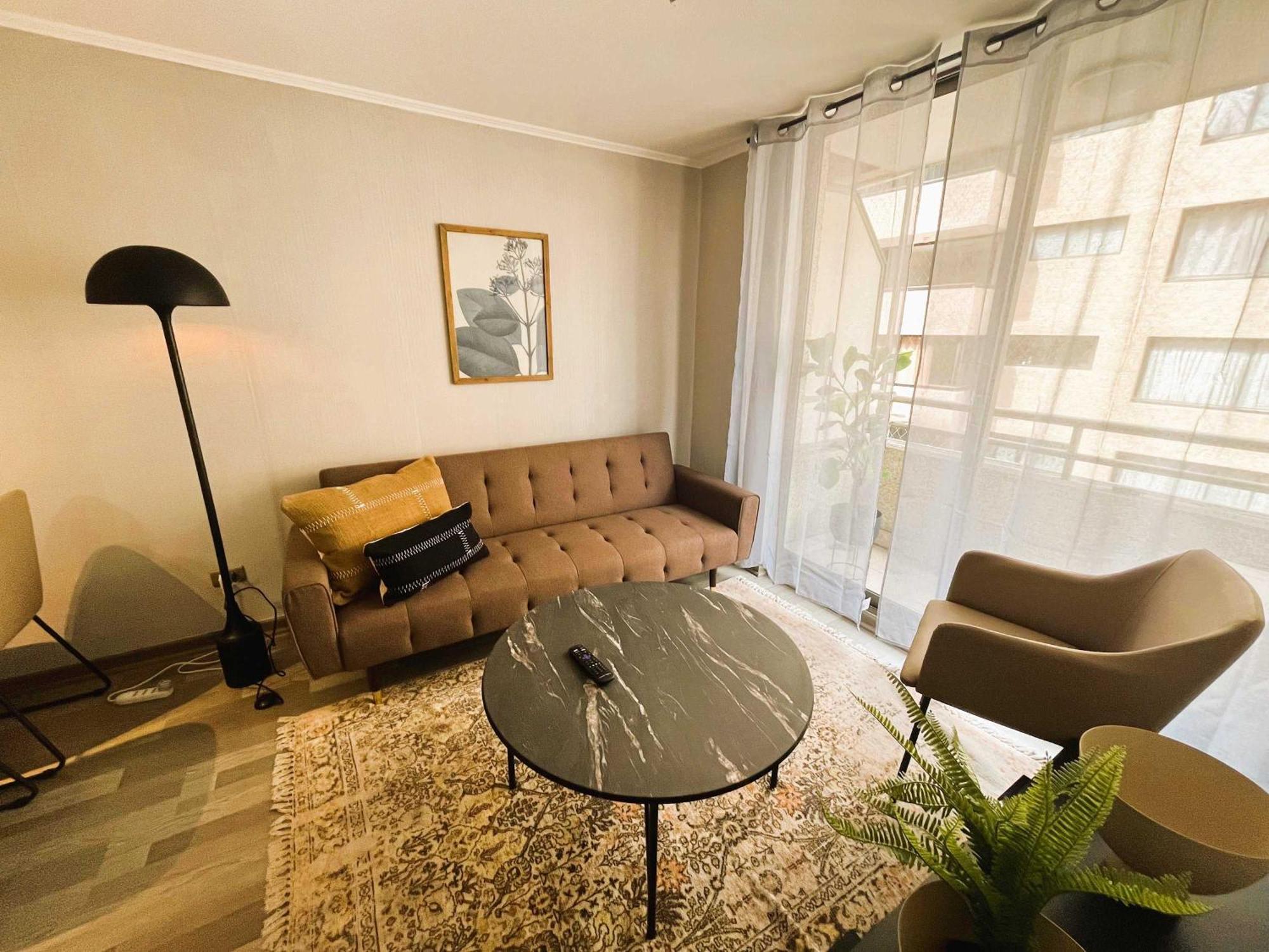 Apartamento Hom I Top1 Con Aa Depto 1d1b En Marcoleta 7001 Santiago